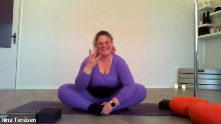 Yoga på Zoom for tegnspråk brukere – samarbeid med NDF – Oslo!